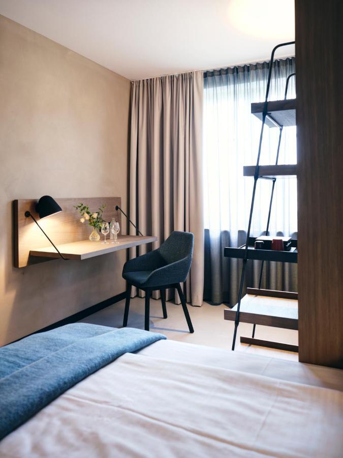 Hotel Zur Post Aschheim Exteriör bild