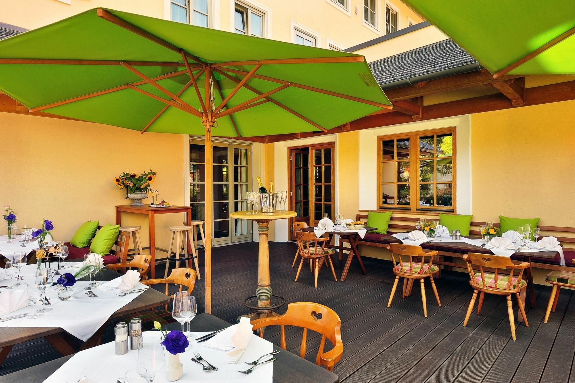 Hotel Zur Post Aschheim Exteriör bild